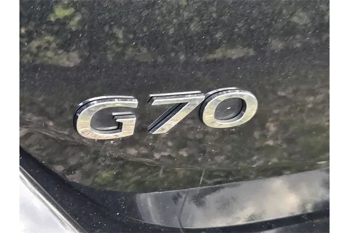 $28789 : Genesis G70 2023 2.0T 4dr Se image 8