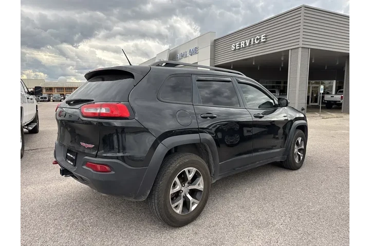 $9991 : Jeep Cherokee 2015 4x4 Trail image 4