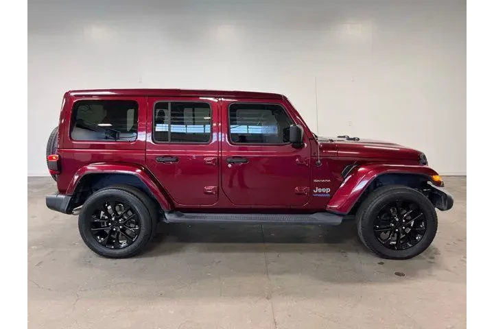 $27933 : Jeep Wrangler Unlimited 2021 image 2