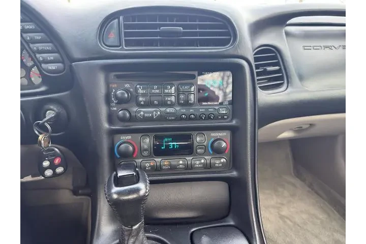 $22990 : Chevrolet Corvette 1998 2dr image 8