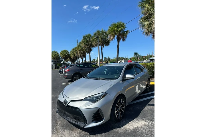 $8900 : Toyota Corolla SE image 5