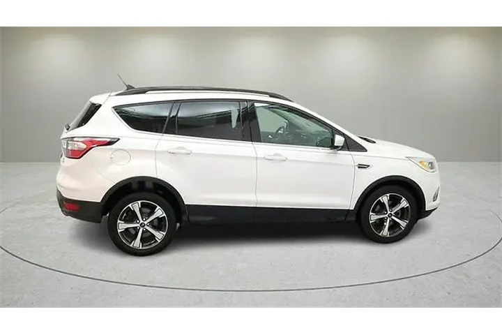 $10337 : Ford Escape 2018 SEL 4dr SUV image 10