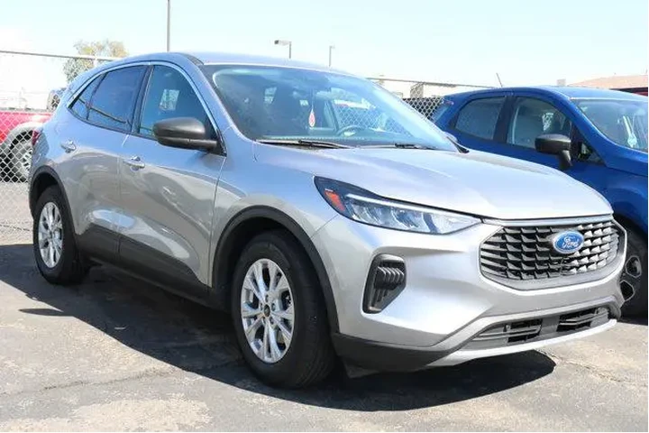 $22588 : Ford Escape 2024 Active 4dr image 4