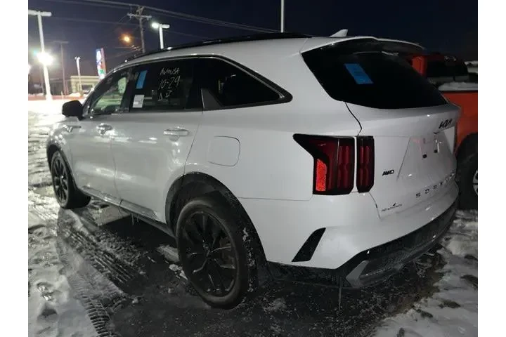 $25700 : Kia Sorento 2022 AWD SX 4dr image 2