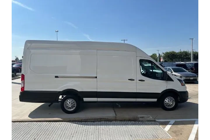 $39899 : Ford Transit 2023 AWD 250 3d image 4