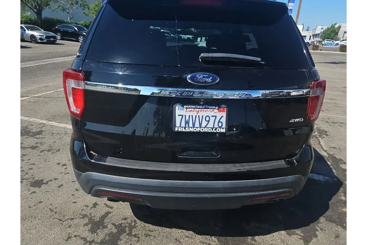 $11000 : Ford Explorer 2017 AWD Base image 8