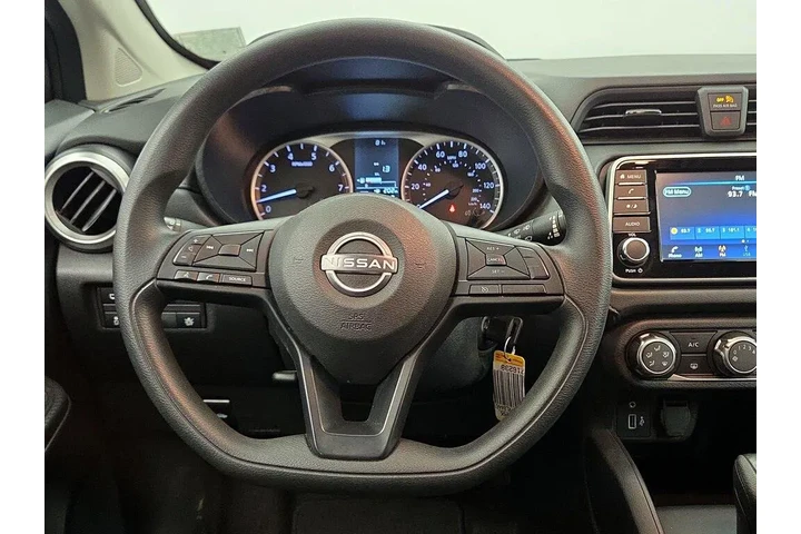 $17998 : Nissan Versa 2024 S 4dr Seda image 10