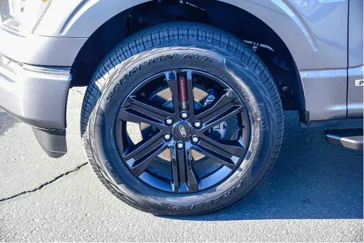 $39995 : Ford F-150 2022 4x4 XLT 4dr image 9