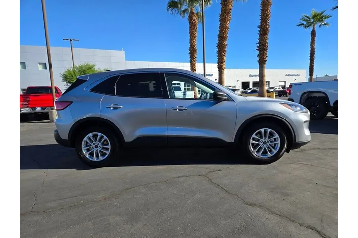 $19489 : Ford Escape 2022 SE 4dr SUV image 7