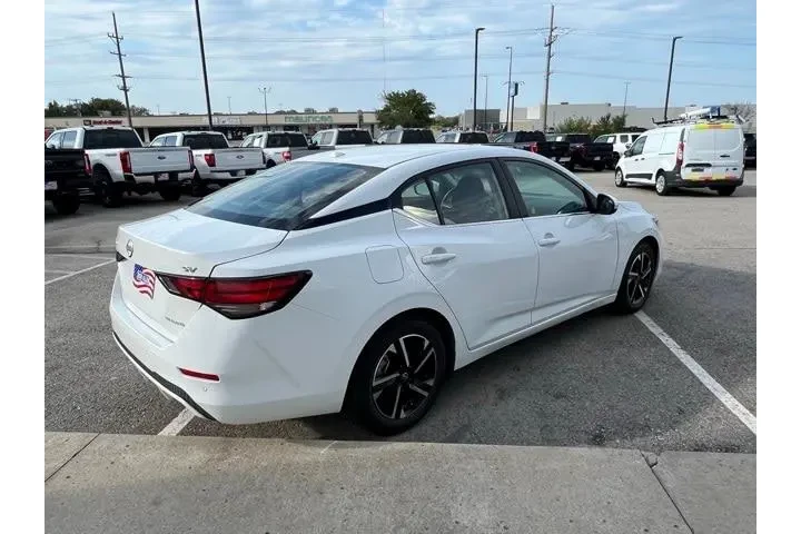 $18500 : Nissan Sentra 2024 SV 4dr Se image 5