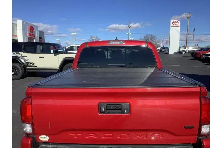 $29550 : Toyota Tacoma 2017 4x4 TRD S image 9