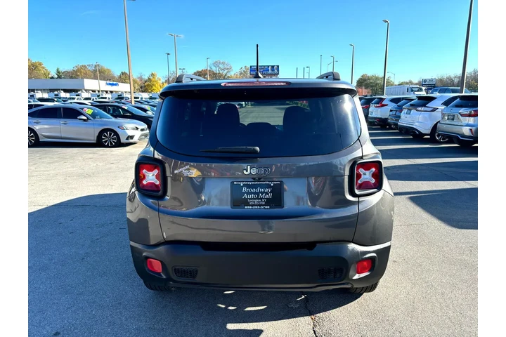 $8980 : 2017 Renegade Latitude 4x4 image 3