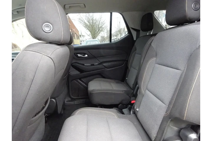 $8900 : 2018 Traverse AWD 4dr LT Clot image 9