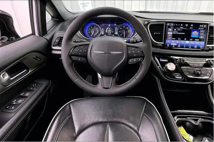 $36990 : Chrysler Pacifica 2024 Limit image 5