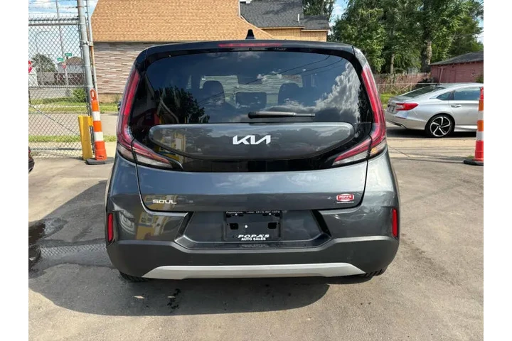 $19995 : 2023 Soul LX image 8