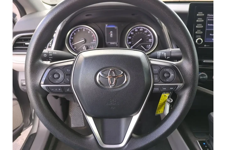 Toyota Camry 2022 LE 4dr Sed image 9