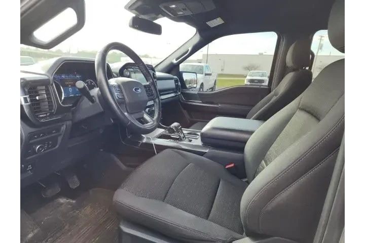 $38932 : Ford F-150 2021 4x4 XLT 4dr image 4