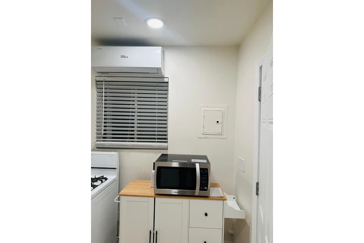 $2400 : Se Renta en Resed image 3