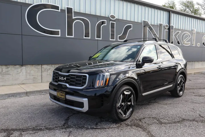 $36788 : 2025 Telluride S AWD image 1
