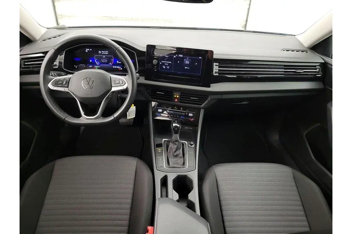 $21998 : Volkswagen Jetta 2025 S 4dr image 9