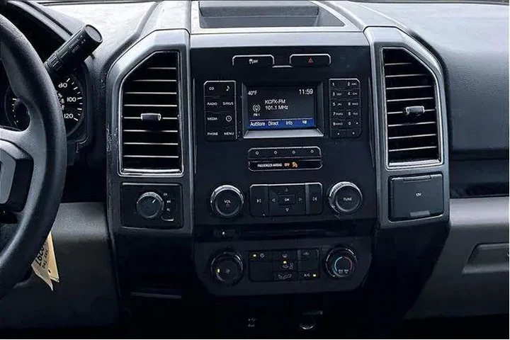 $16000 : Ford F-150 2017 4x4 XLT 4dr image 10