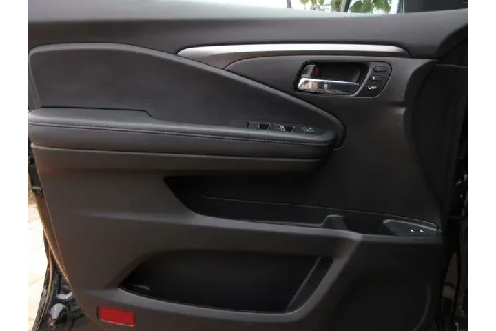 $31999 : Honda Pilot 2022 AWD SE 4dr image 9