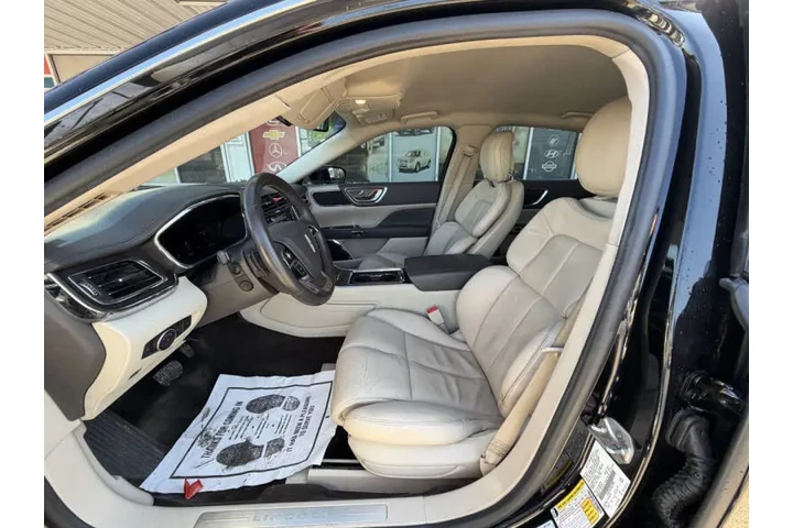 $15999 : 2017 Continental Select image 10