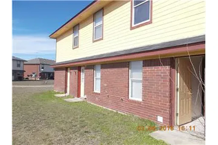 $800 : Rental property with 2 bedro image 10