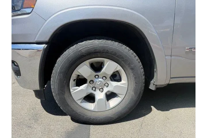 $35967 : Ram 1500 2025 4x4 Big Horn 4 image 7