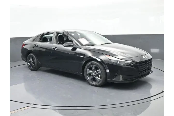 $14697 : Hyundai ELANTRA 2023 SEL 4dr image 8