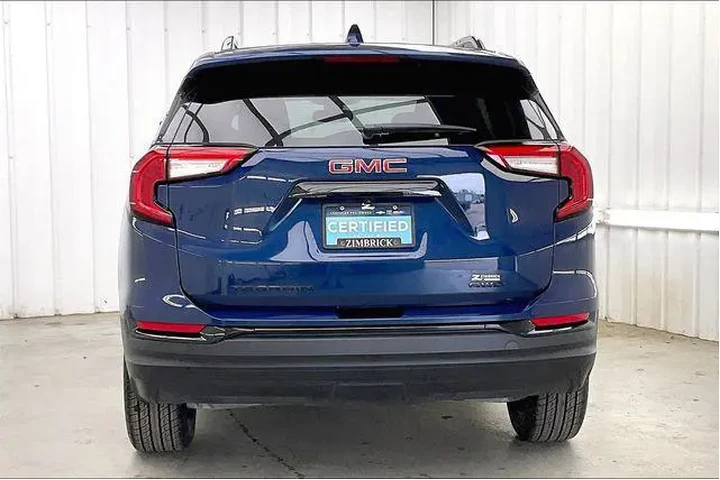 $24995 : GMC Terrain 2023 AWD SLE 4dr image 4