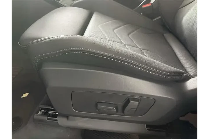 $33943 : BMW X1 2023 AWD xDrive28i 4d image 10