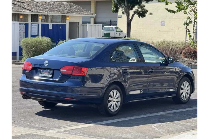 $7988 : 2014 Jetta Sedan S image 5