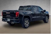 $39887 : GMC Sierra 1500 2023 4x4 AT4 thumbnail