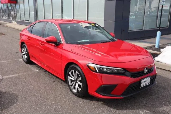 $19594 : Honda Civic 2024 LX 4dr Seda image 3