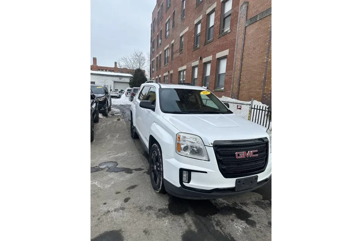 $9999 : 2017 GMC Terrain image 3