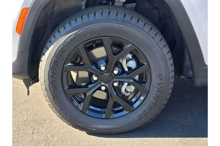 $28091 : Jeep Grand Cherokee 2024 4x4 image 9