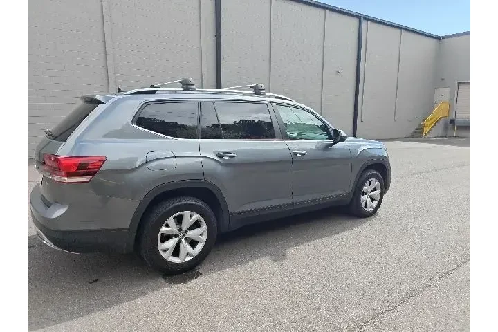 $9952 : Volkswagen Atlas 2018 V6 SE image 3