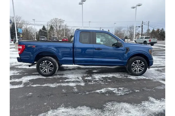 $35995 : Ford F-150 2023 4x4 XL 4dr S image 9