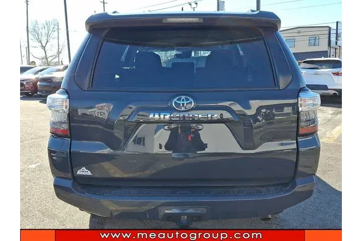 $34898 : Toyota 4Runner 2024 4x4 SR5 image 4