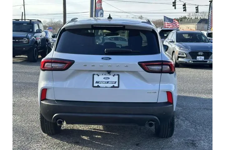 $31095 : Ford Escape 2025 AWD ST-Line image 7
