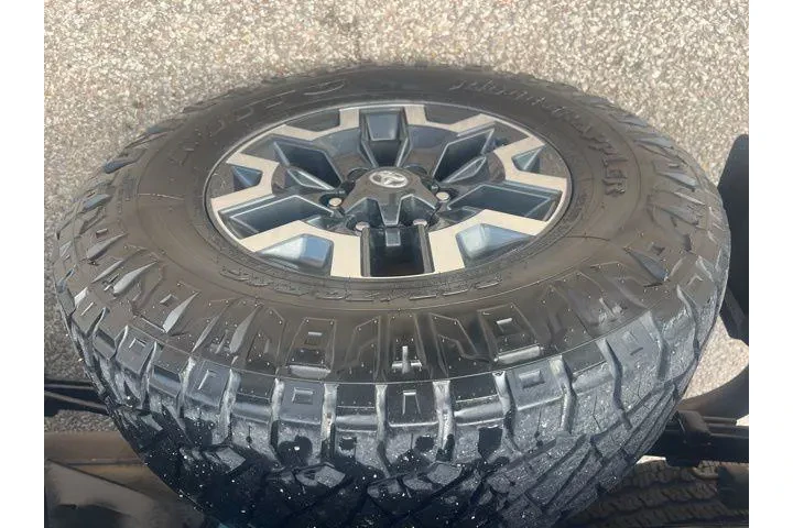 $26995 : Toyota Tacoma 2017 4x4 TRD P image 5