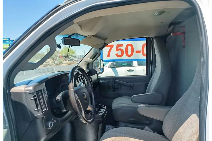 $18995 : 2018 CHEVROLET EXPRESS 2500 C image 2