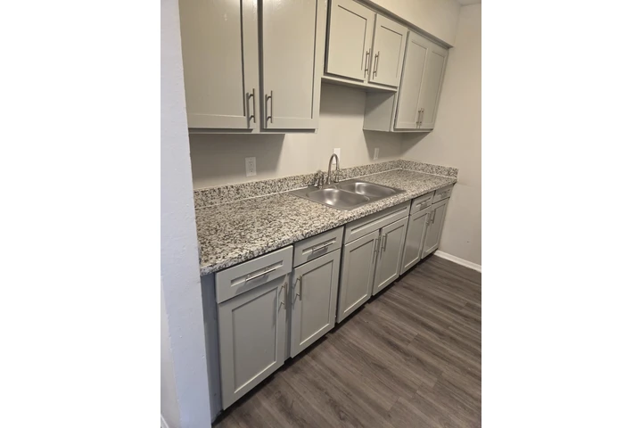 $600 : HABITACION BILLS INCLUDED image 6