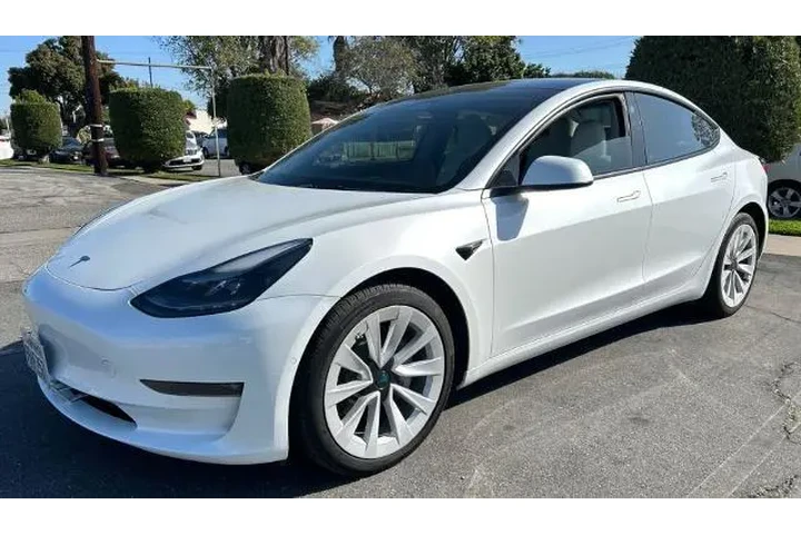 $24800 : Tesla Model 3 2022 AWD Long image 1