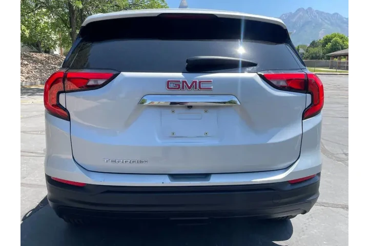 $9900 : 2018 GMC Terrain SLE image 9