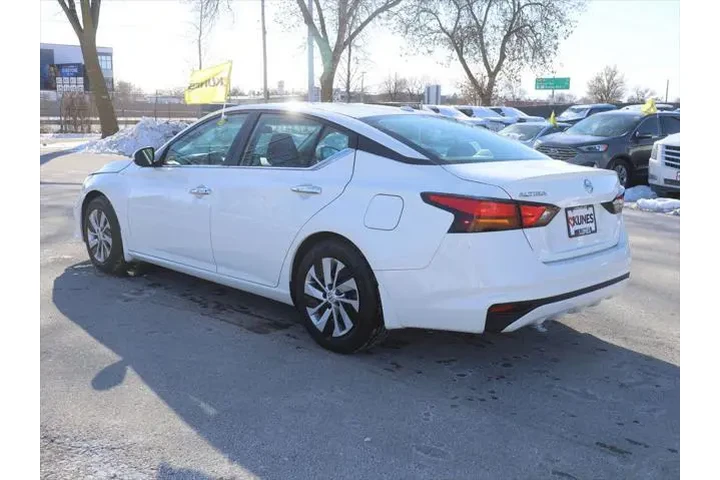 $14277 : Nissan Altima 2019 2.5 S 4dr image 6