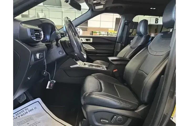 $31880 : Ford Explorer 2020 AWD ST 4d image 9