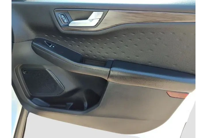 $19183 : Ford Escape Hybrid 2020 AWD image 9