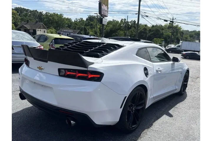 $16725 : 2017 Camaro LT image 6